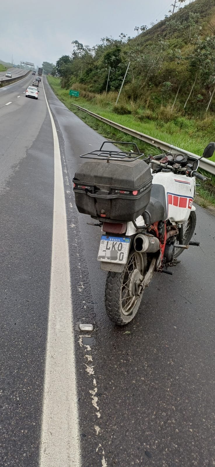 Acidente na Dutra deixa um morto e um ferido grave em Piraí 